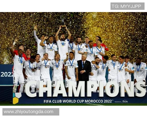 皇马与巴黎的巅峰对决直播球迷热情高涨共同见证精彩瞬间